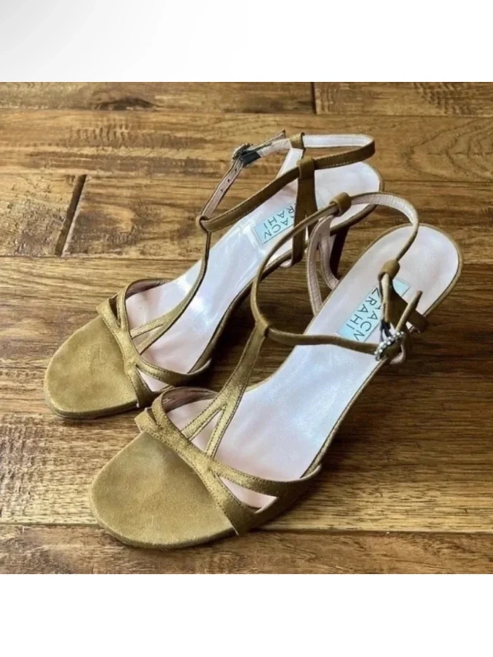 Isaac Mizrahi Gold Metallic Strappy Open Toe Heels Rhinestone Buckle Accent Sz 8